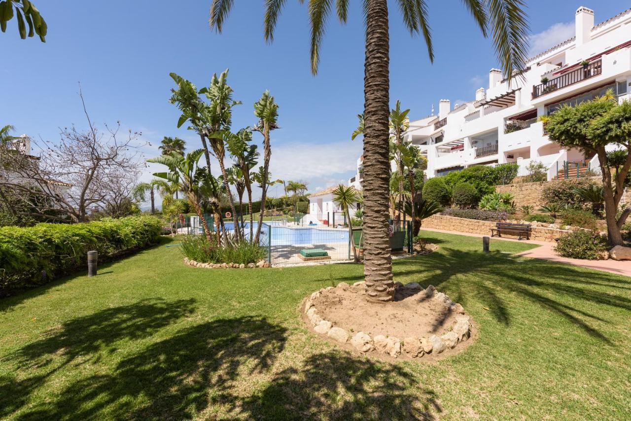Incredible Apartment With Sea Views And Balcony Михас Экстерьер фото