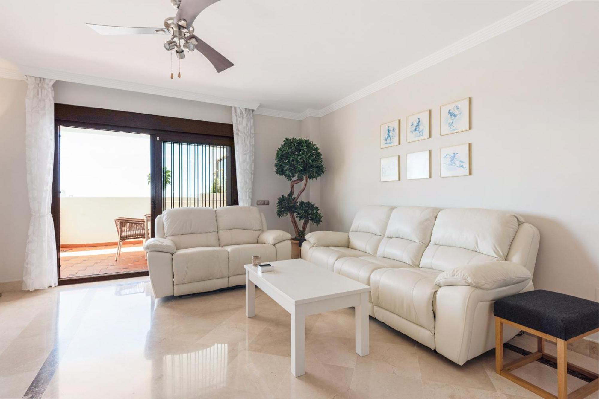 Incredible Apartment With Sea Views And Balcony Михас Экстерьер фото