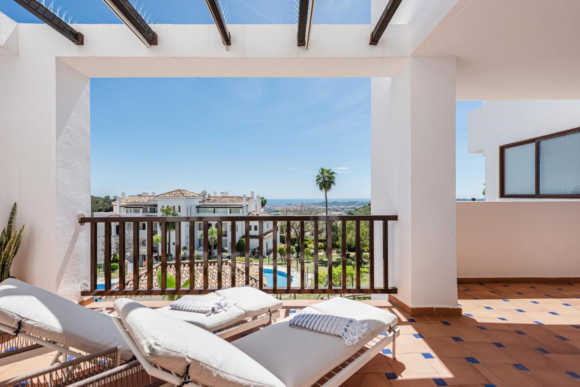 Incredible Apartment With Sea Views And Balcony Михас Экстерьер фото
